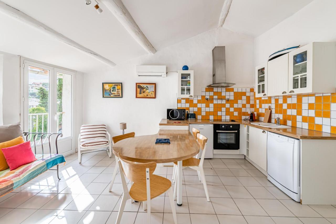 Le Clocher Par Dodo-a-cassis Apartment